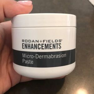 Rodan+Fields Enhancements Micro-Dermabrasion Paste